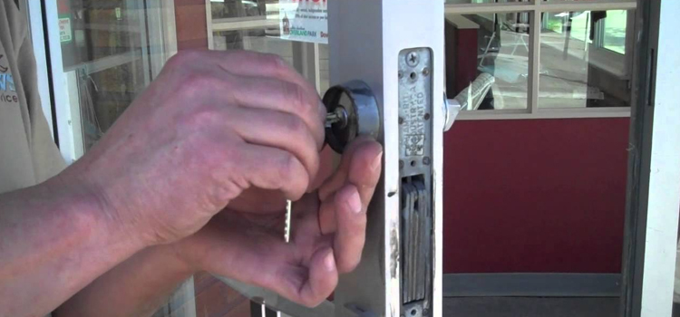 commercial door lock repair Keyes